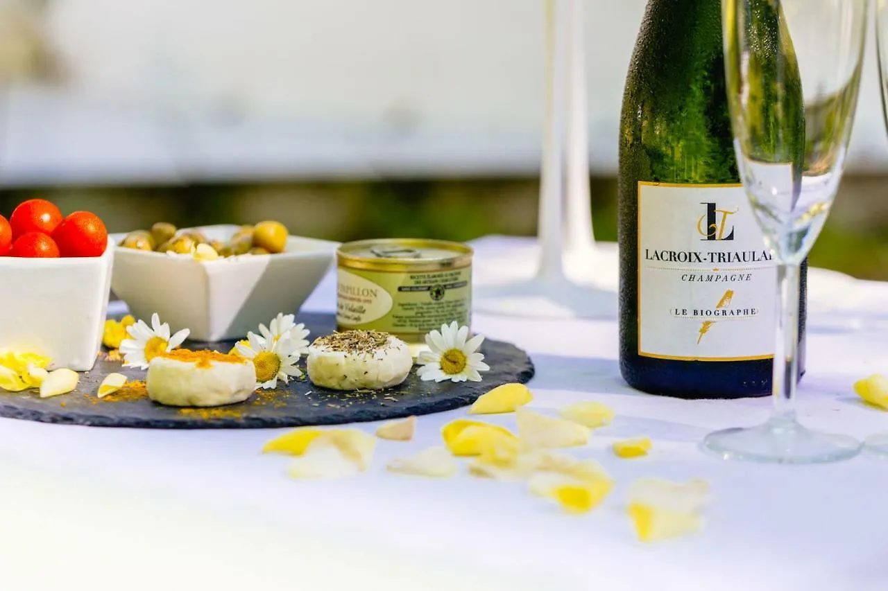 Somn'En Bulle Hotel Najac Luxury tent